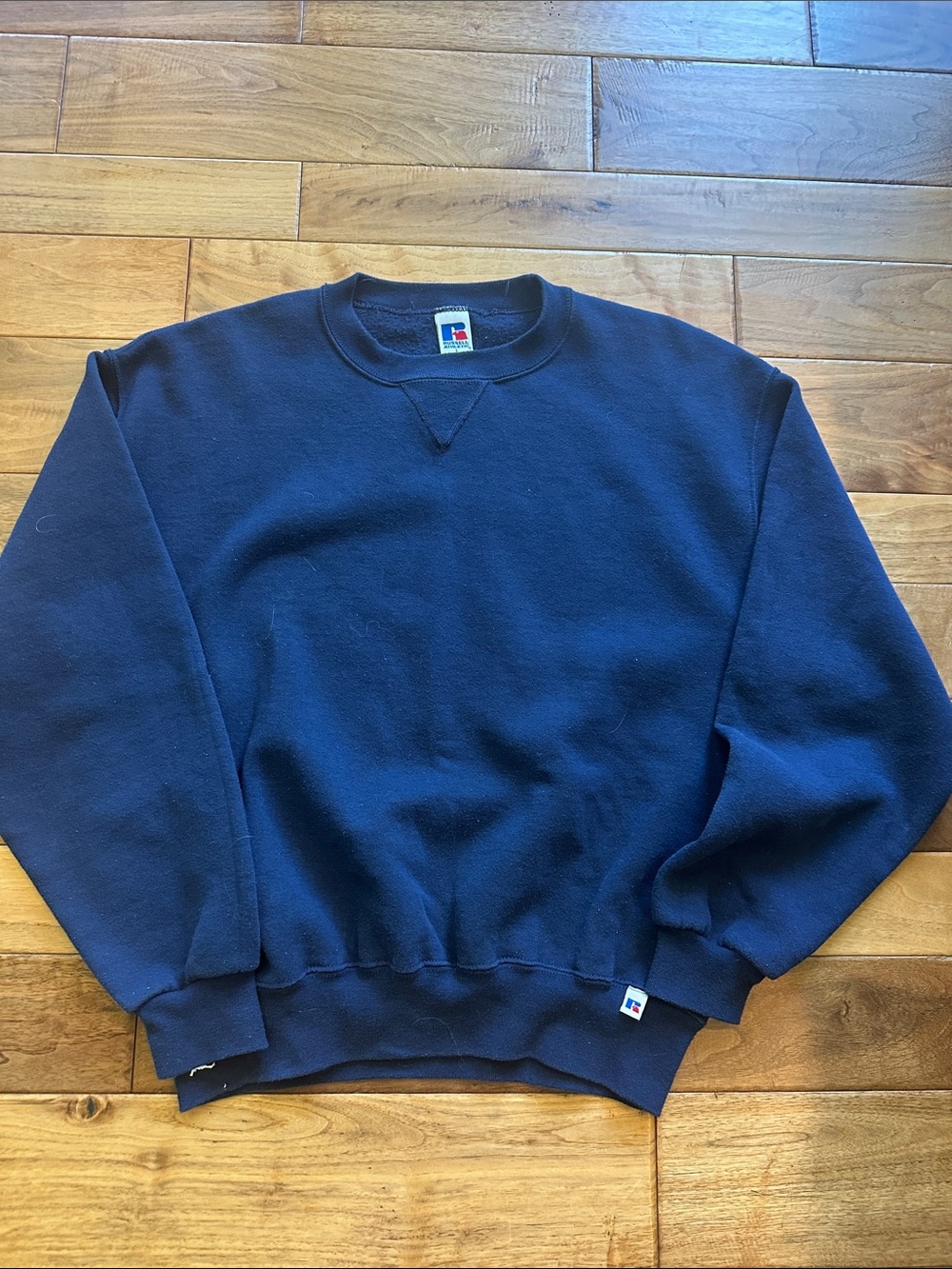 Vtg Russell Athletic blank navy crewneck. Sz large